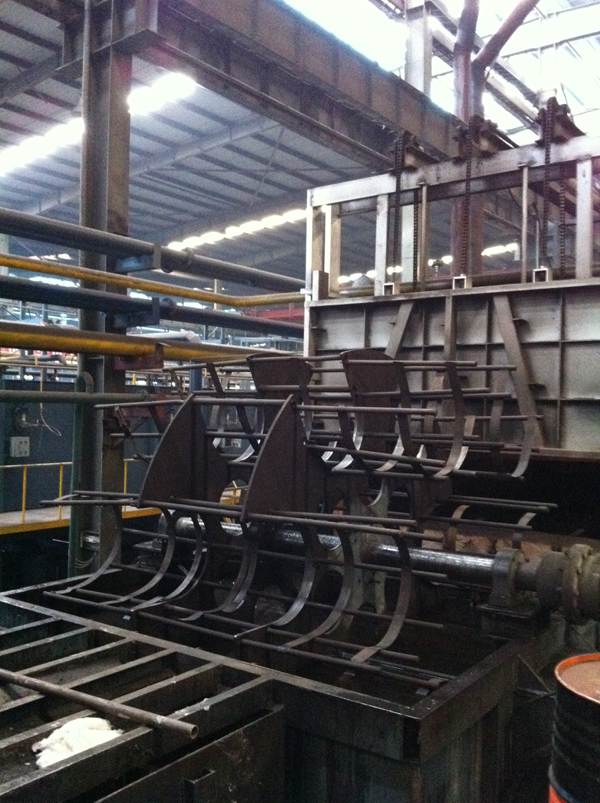 箱体式步进流传/回火炉