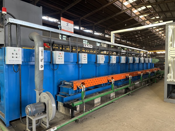云南凤钢集团6号线17米*2.25米步进炉+二次加热炉
